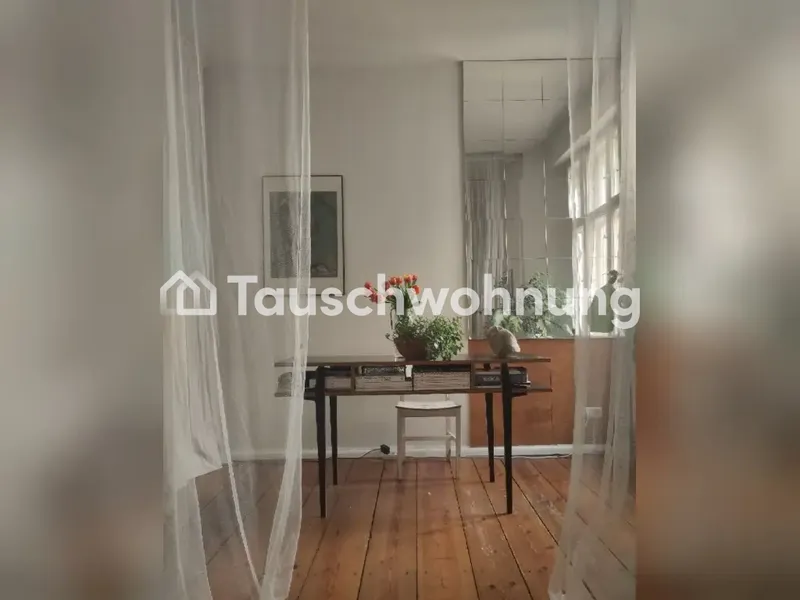 Tauschwohnung: Günstige 2-Raum Wohnung gegen mind. 3 + Balkon/Terrasse — photo 1
